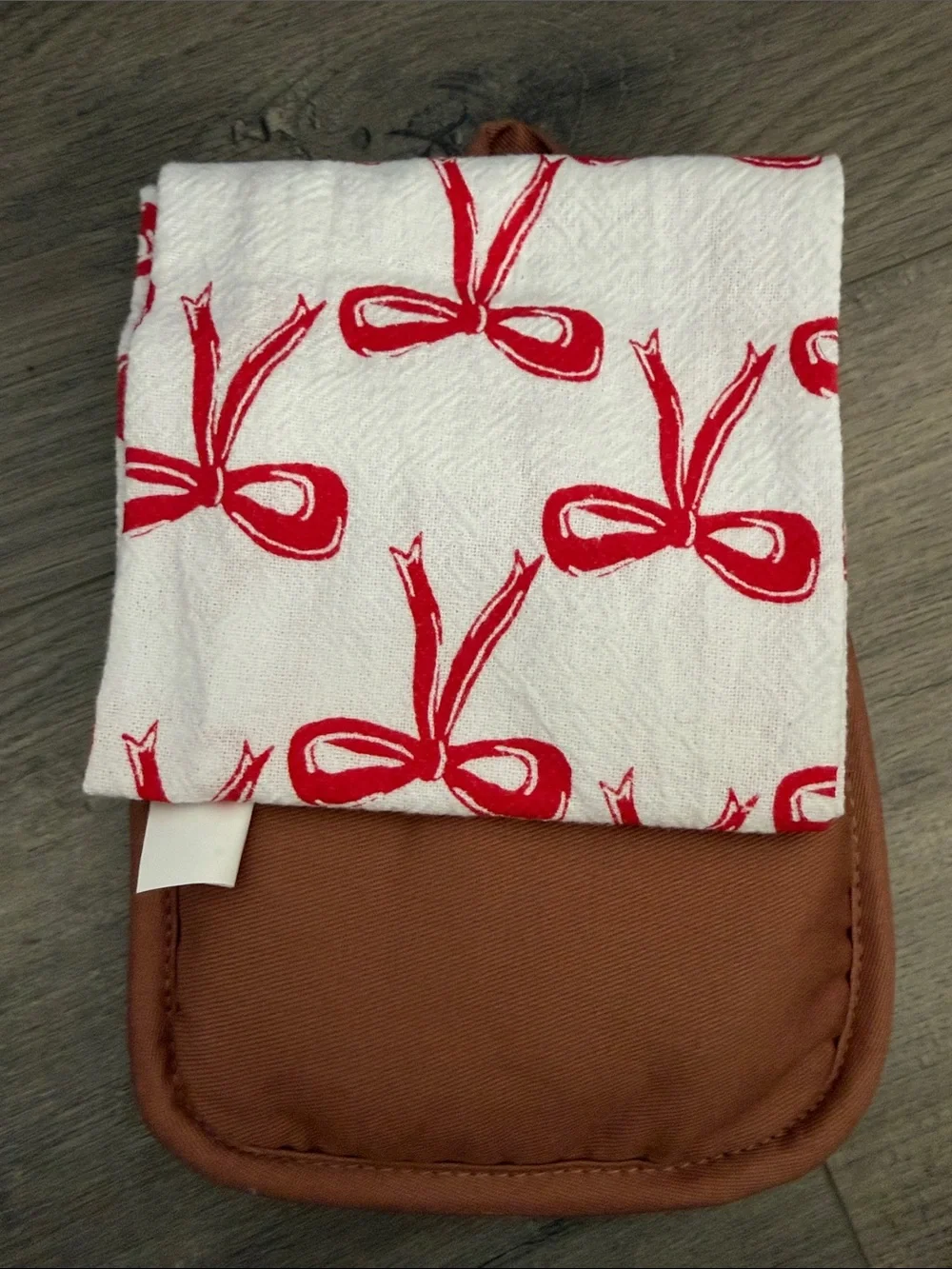 Holiday Gingerbread House Pot Holder and Red Bow Dish Towel Set